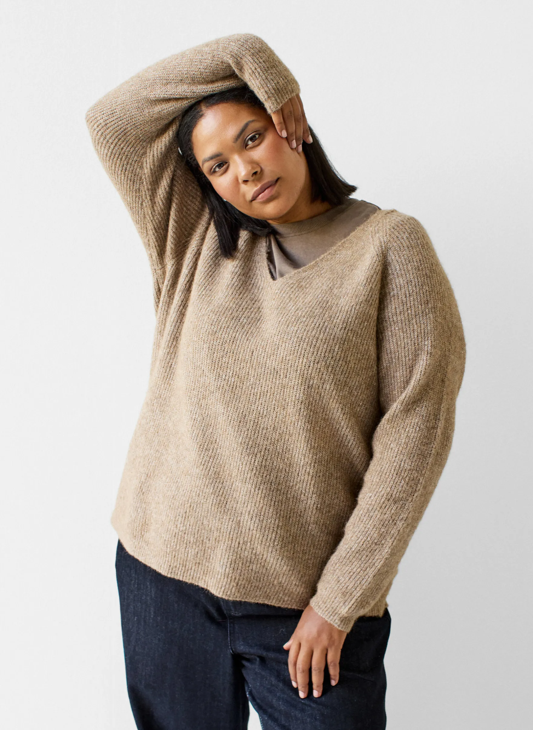 Strickbluse mit V-Ausschnitt und Raglanärmeln