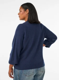 Strickjacke aus weichem Strick mit goldfarbenen Knöpfen