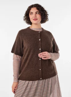 Strickjacke mit kurzen Ärmeln