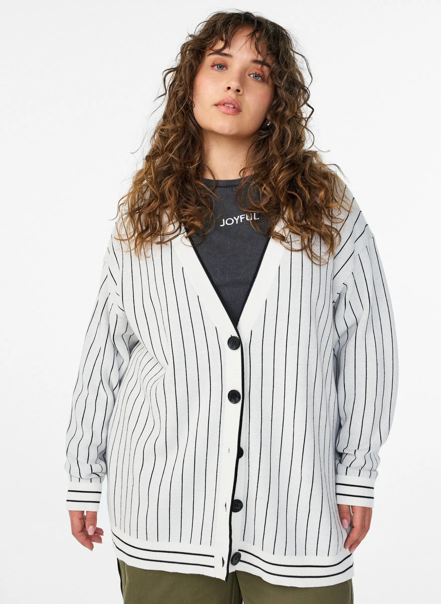 Strickjacke mit Streifen und Motiv auf dem Rücken