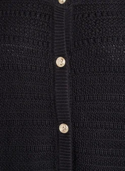 Strickjacke mit Strukturstrick und dekorativen Knöpfen