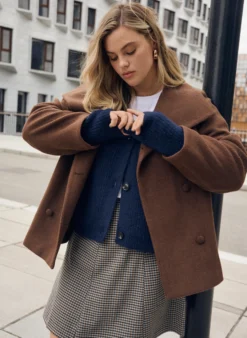 Strickjacke mit V-Ausschnitt