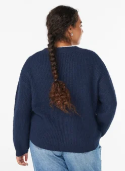 Strickjacke mit V-Ausschnitt