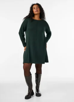 Strickkleid aus Baumwoll-Viskose-Mischung