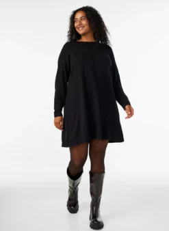 Strickkleid aus Baumwoll-Viskose-Mischung