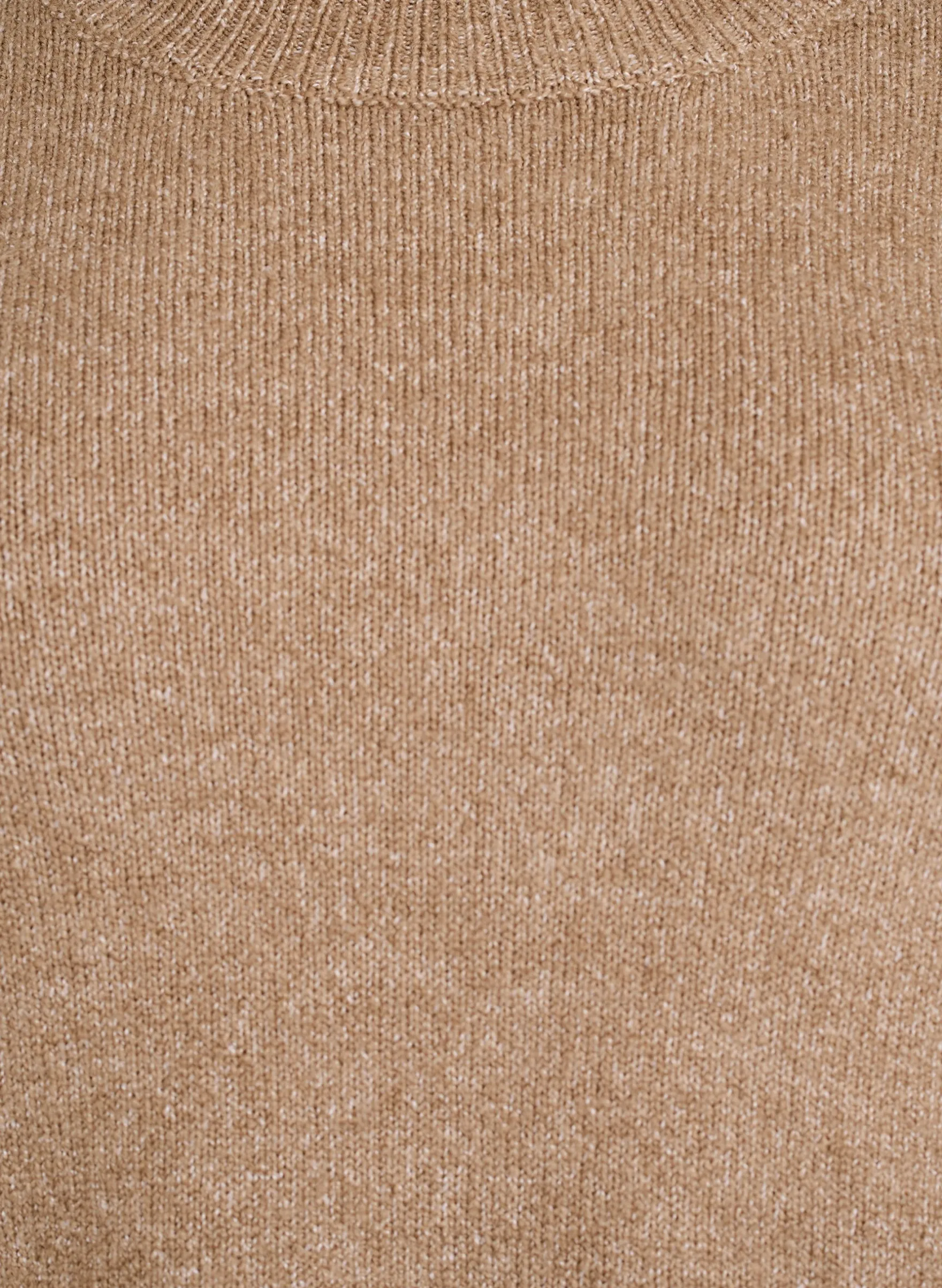 Strickkleid mit Kontrastnähten