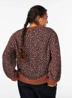 Strickpullover mit Animalprint und flauschigem Finish