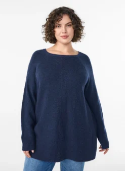Strickpullover mit diagonalem Muster und Raglanärmeln