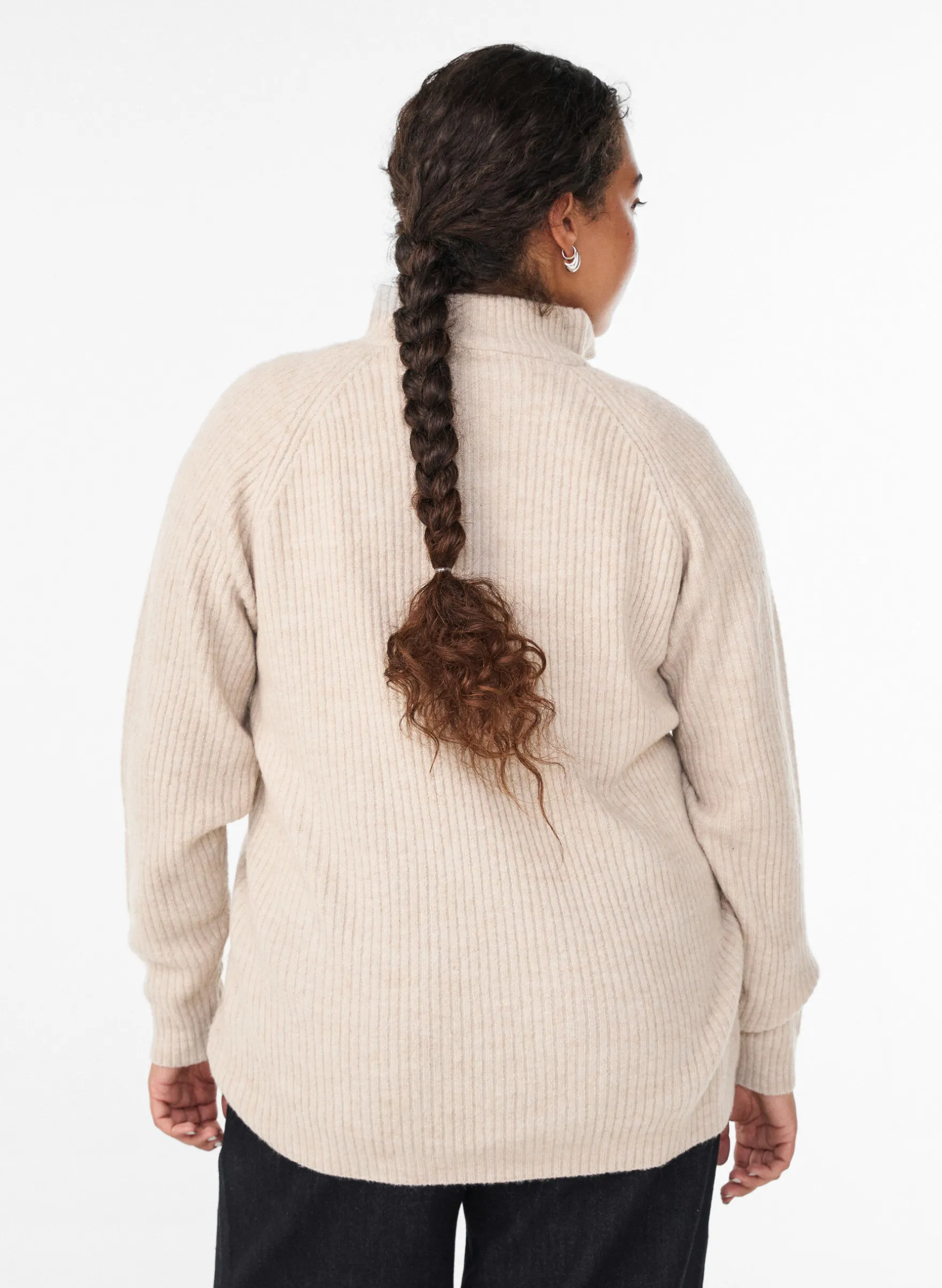 Strickpullover mit hohem Kragen und Harlekinmuster