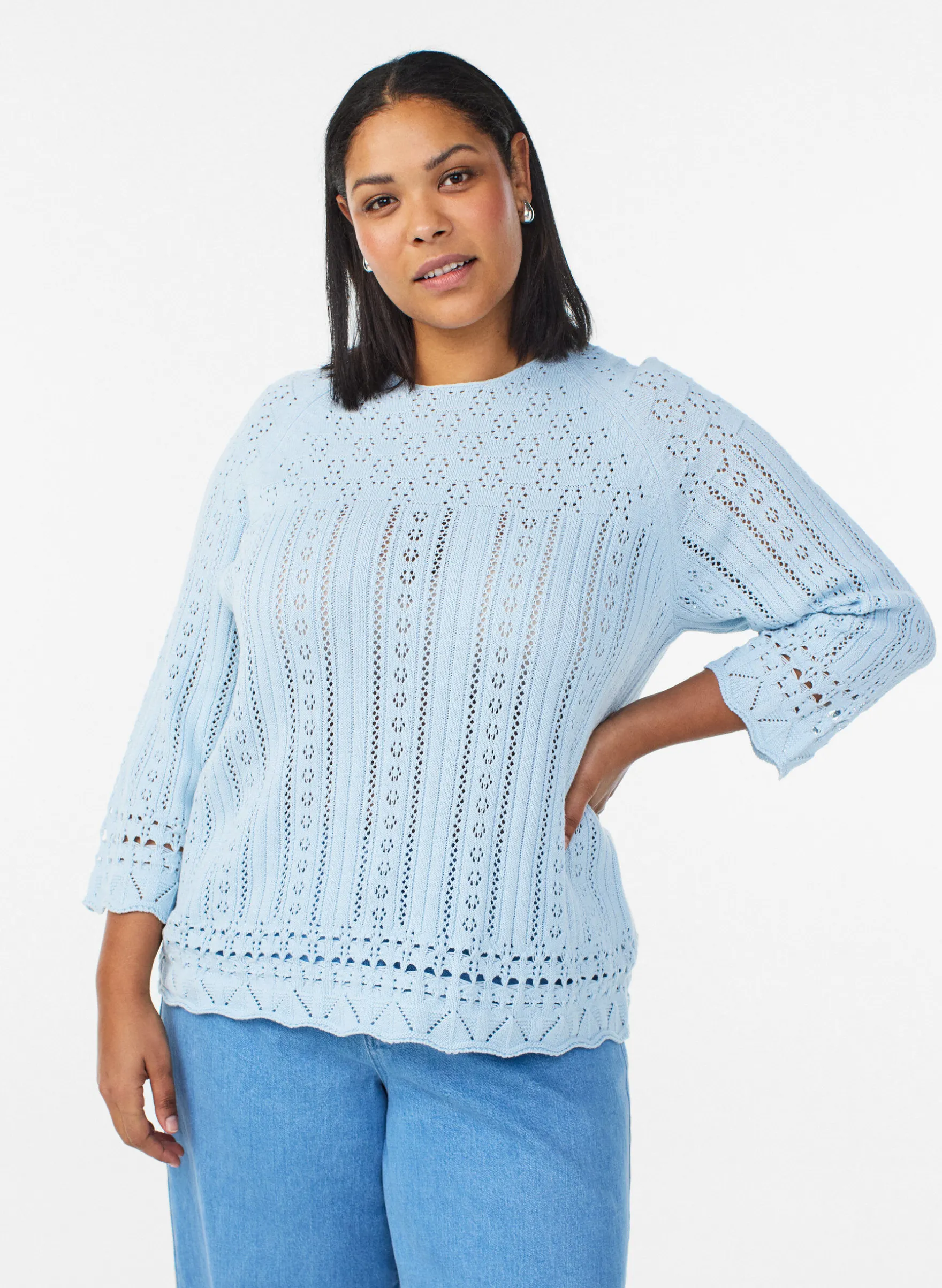 Stricktop mit Lochstickerei und 3/4-Ärmeln