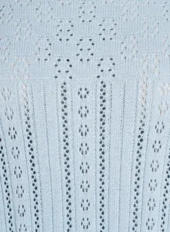 Stricktop mit Lochstickerei und 3/4-Ärmeln