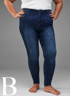 Super Slim-Fit-Jeans mit hoher Taille