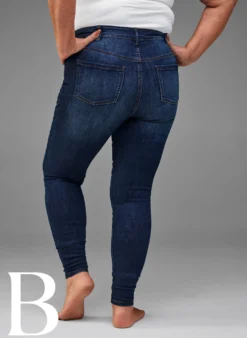 Super Slim-Fit-Jeans mit hoher Taille