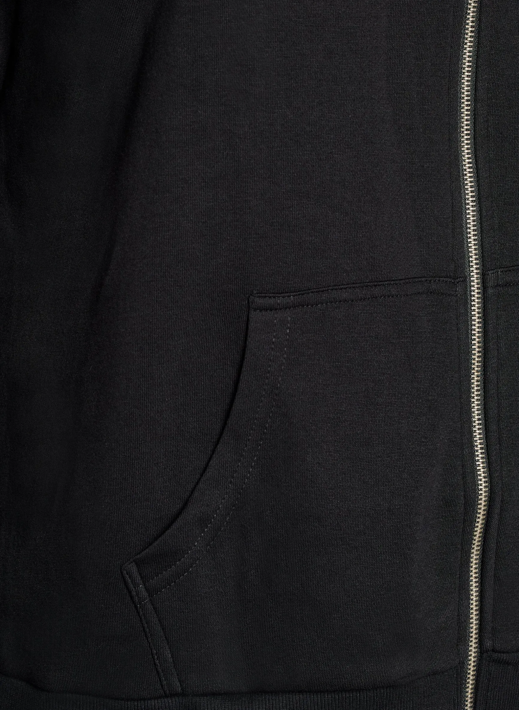 Sweatjacke mit hohem Kragen und Reißverschluss