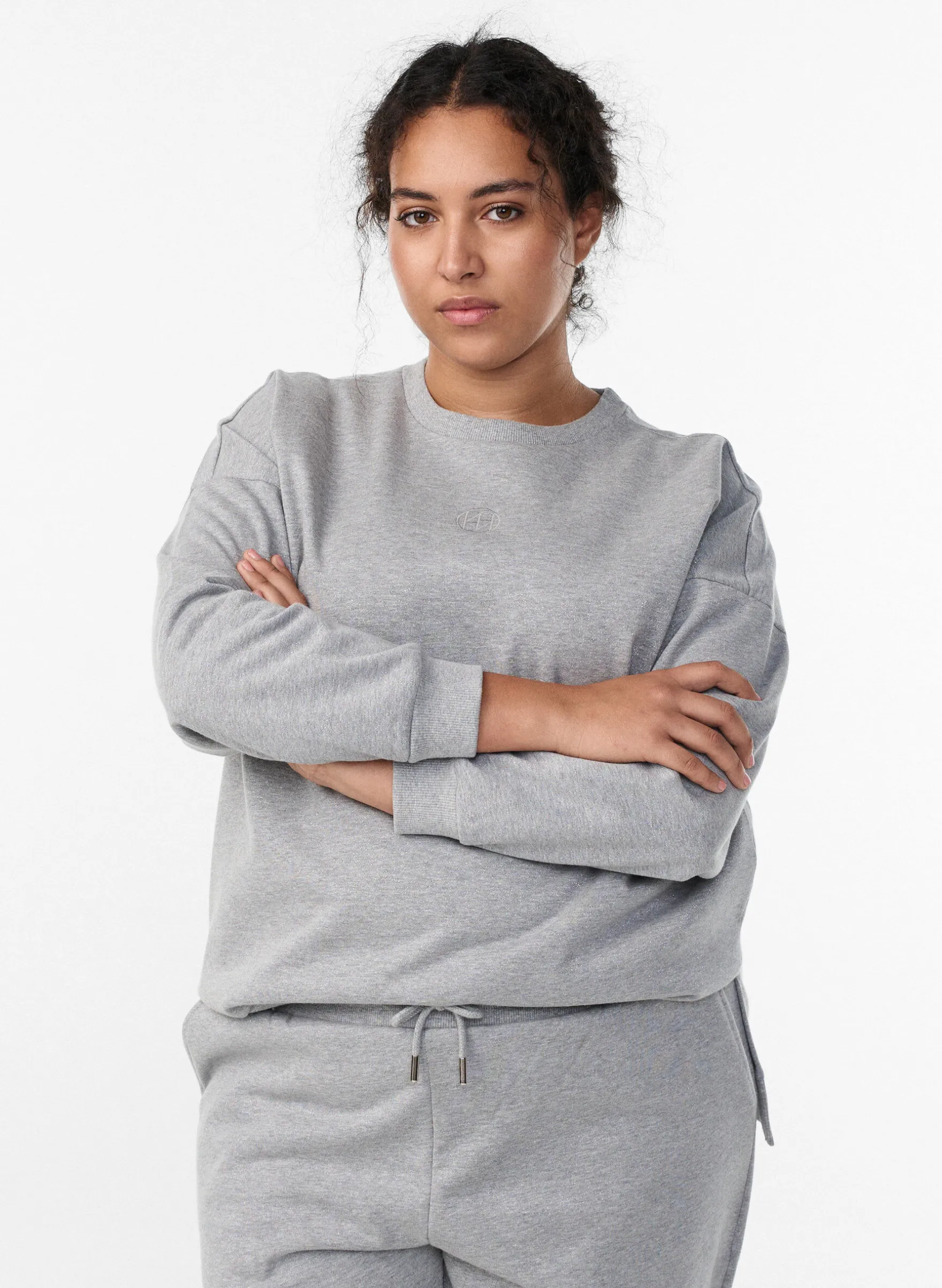 Sweatshirt mit Schlitzen und Glitzerfaden
