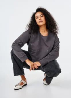 Sweatshirt mit Ösen