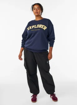 Sweatshirt mit Statement-Detail