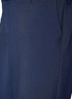 Taillierte Hose mit hoher Taille und gerader Passform