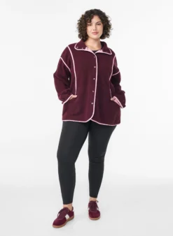 Teddy-Jacke mit Kontrastdetails