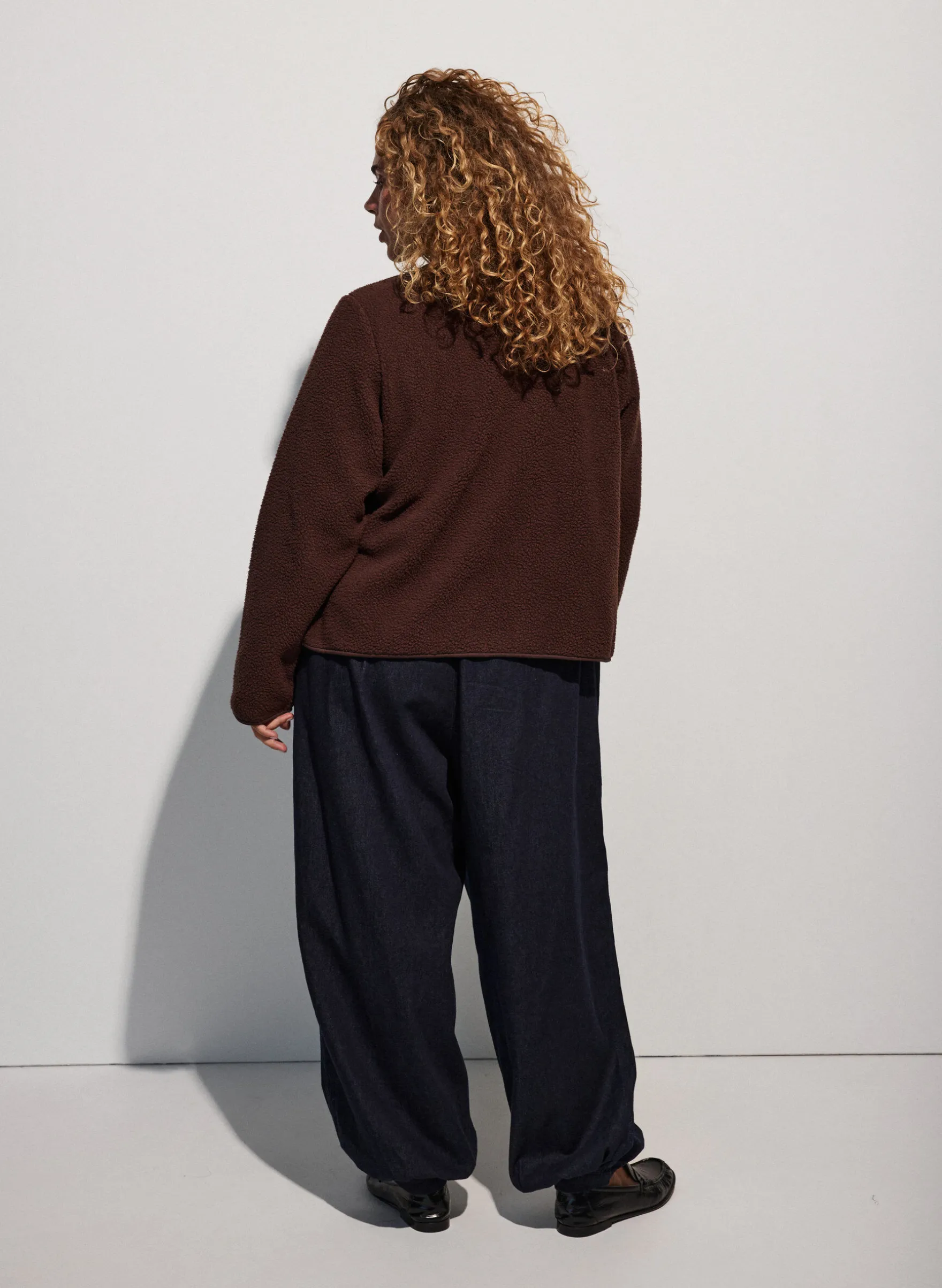 Teddyjacke mit Rundhalsausschnitt und Knöpfen