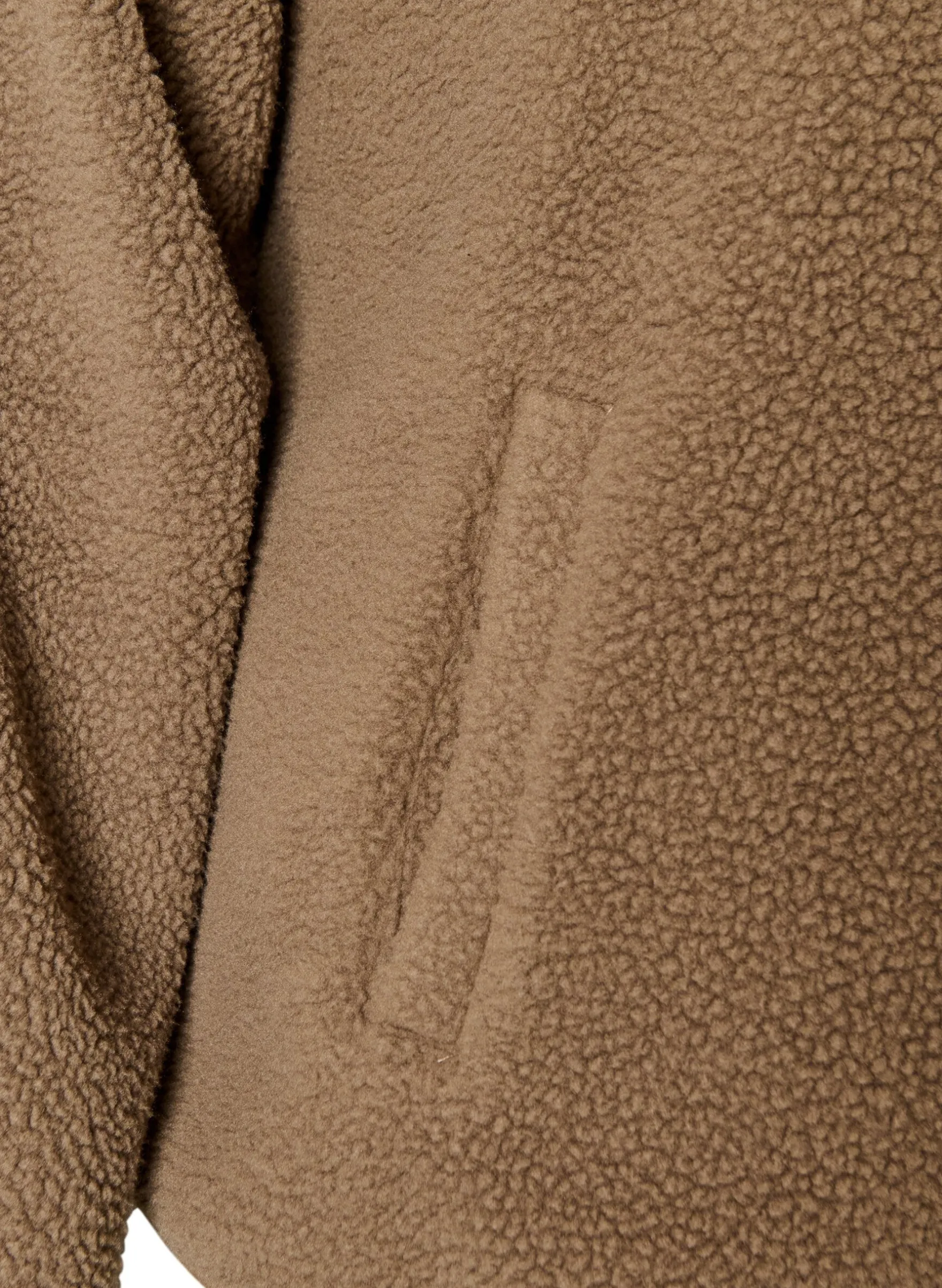 Teddyjacke mit Rundhalsausschnitt und Knöpfen