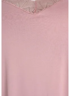 Top mit Spitzendetails und Spaghettiträgern