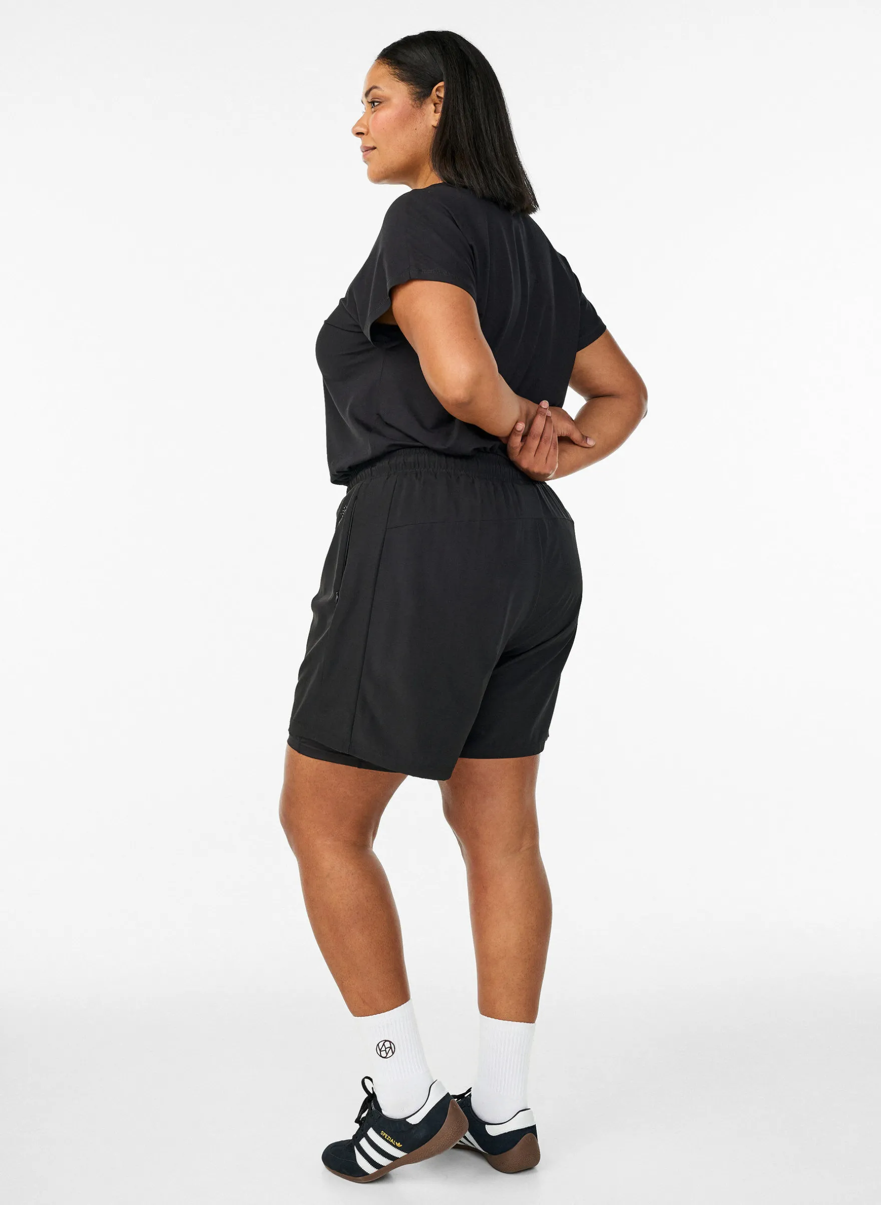 Trainingsshorts mit Innenhose und Handytasche
