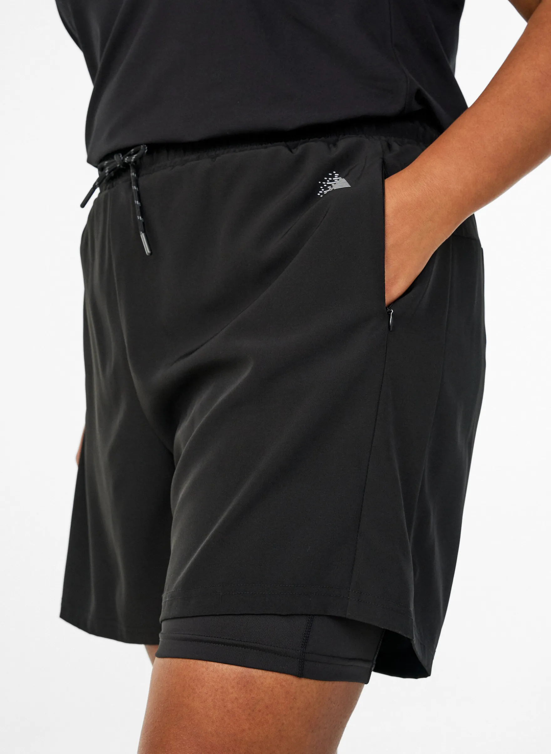 Trainingsshorts mit Innenhose und Handytasche