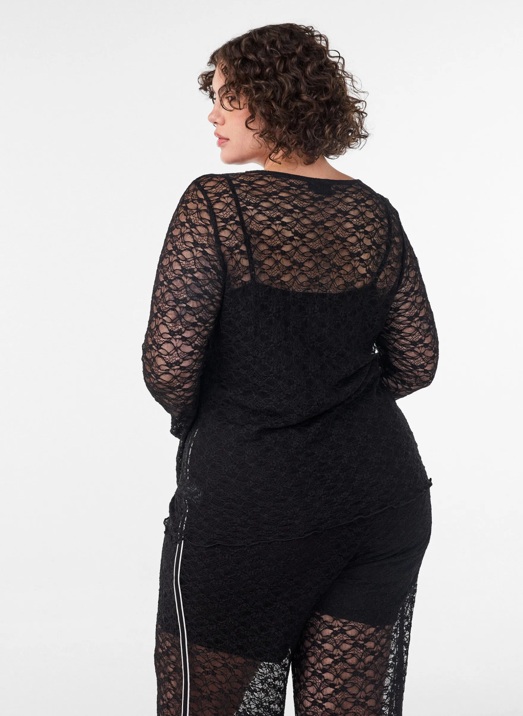 Transparente Bluse aus Spitze mit langen Ärmeln