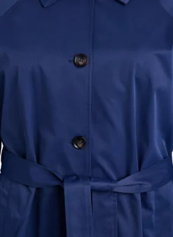 Trenchcoat mit Gürtel und Schlitzen