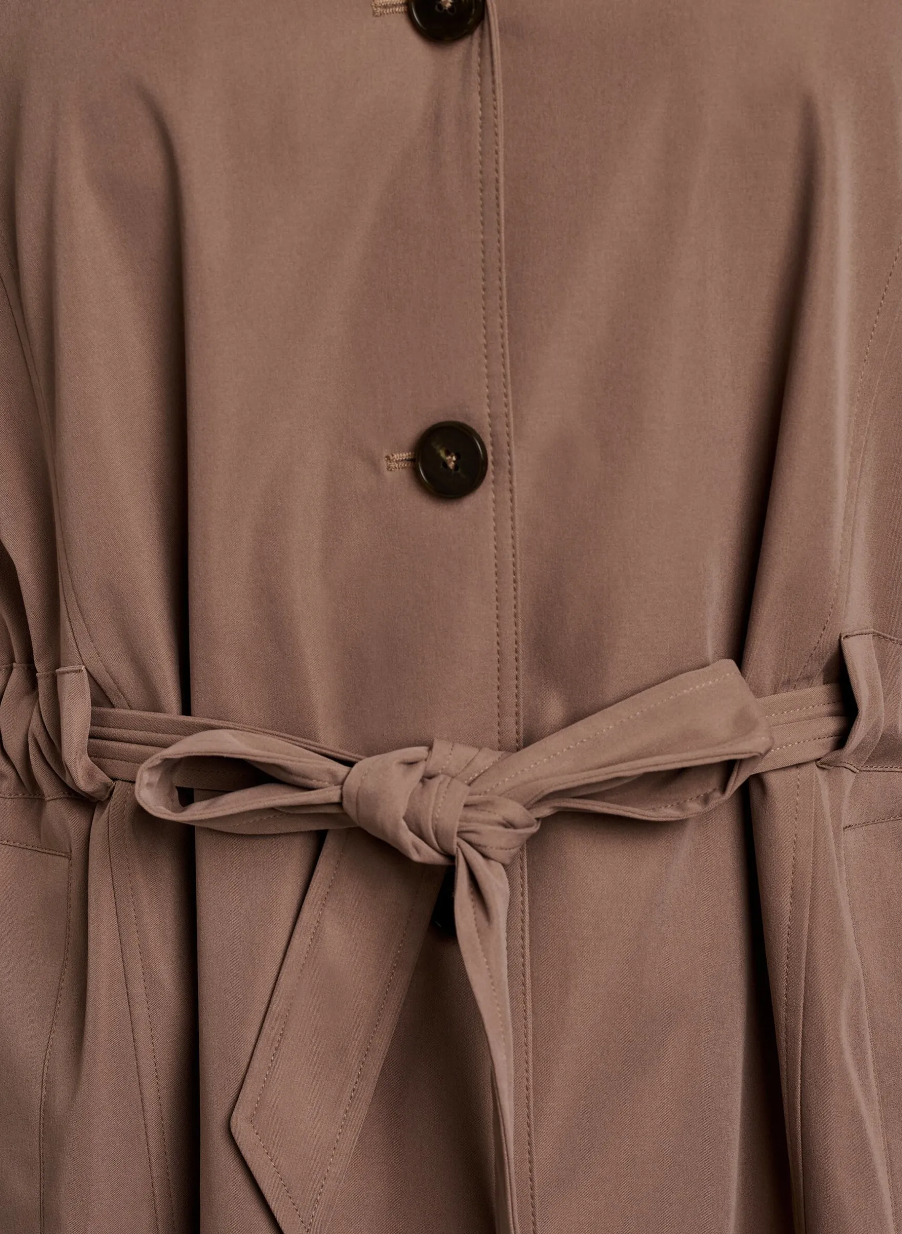 Trenchcoat mit Kapuze und Bindegürtel