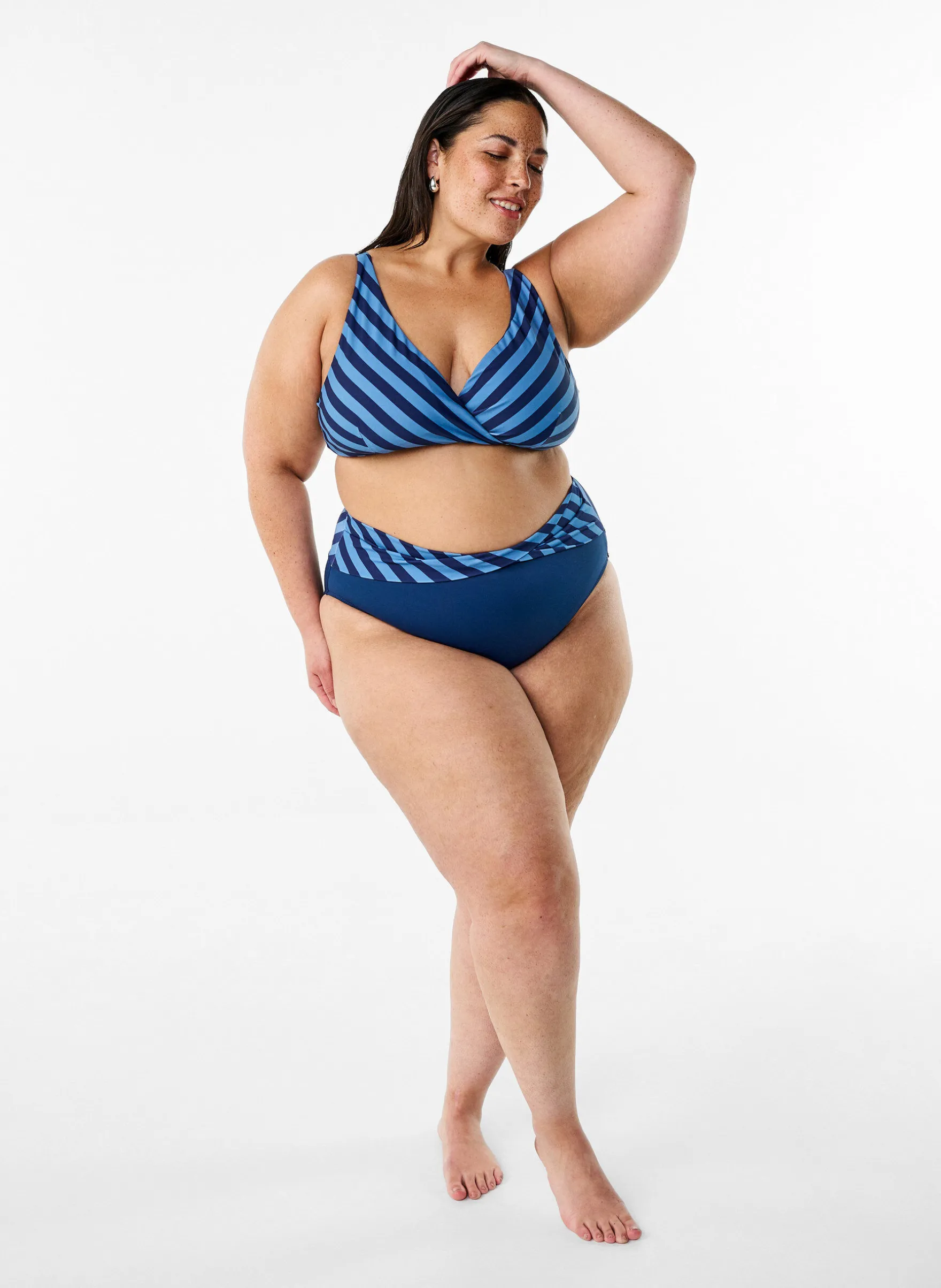 Triangel-Bikinioberteil mit Streifen und Wickeldetail