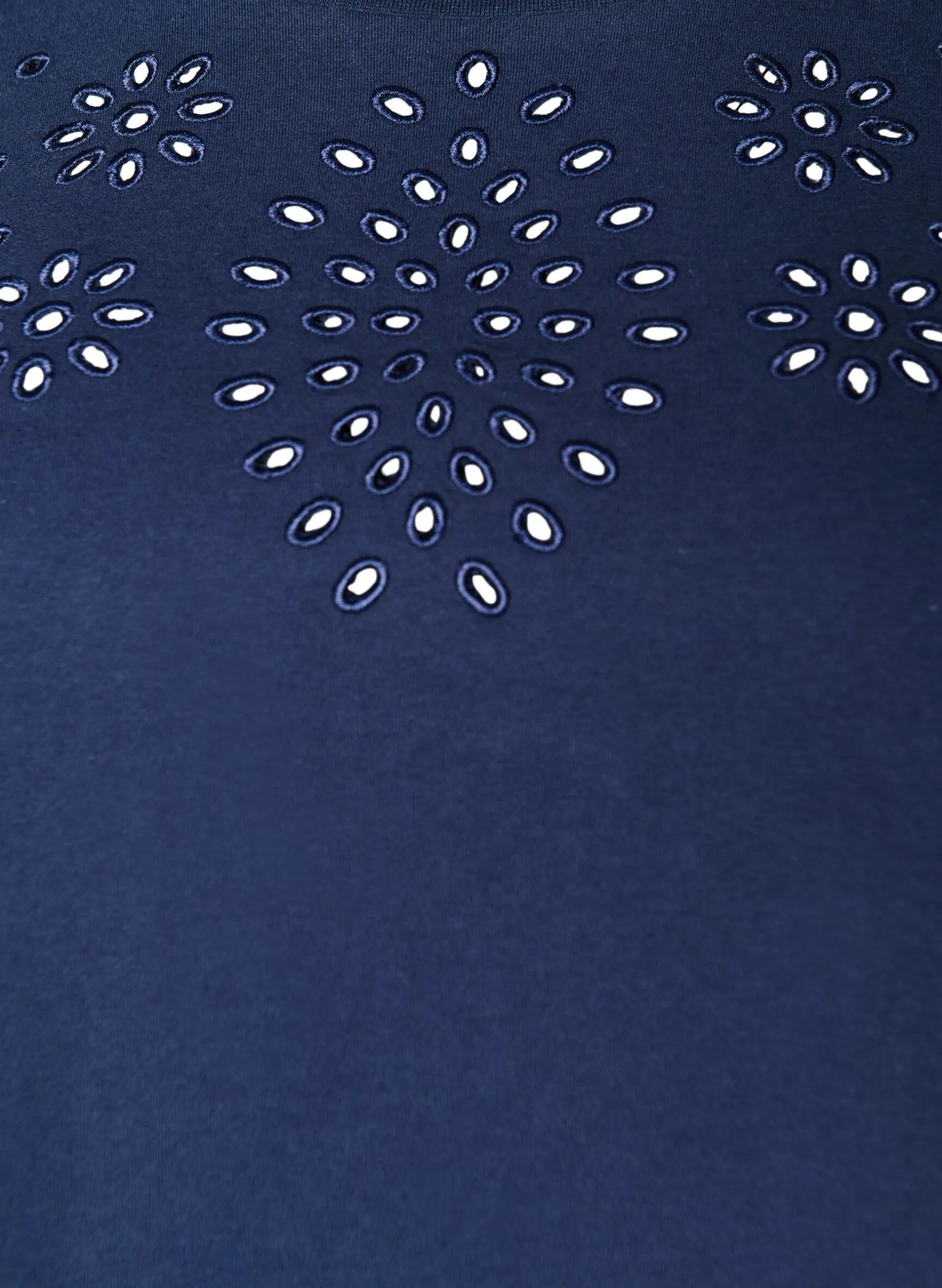 T-Shirt aus Bio-Baumwolle mit Lochstickerei