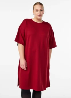 T-Shirt-Kleid aus Jersey mit Seitenschlitzen