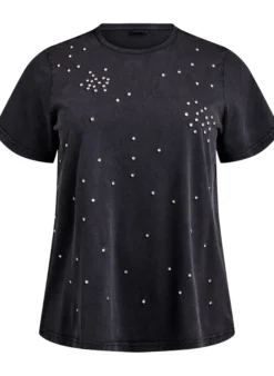 T-Shirt mit Strasssteinen in abgenutzter Optik