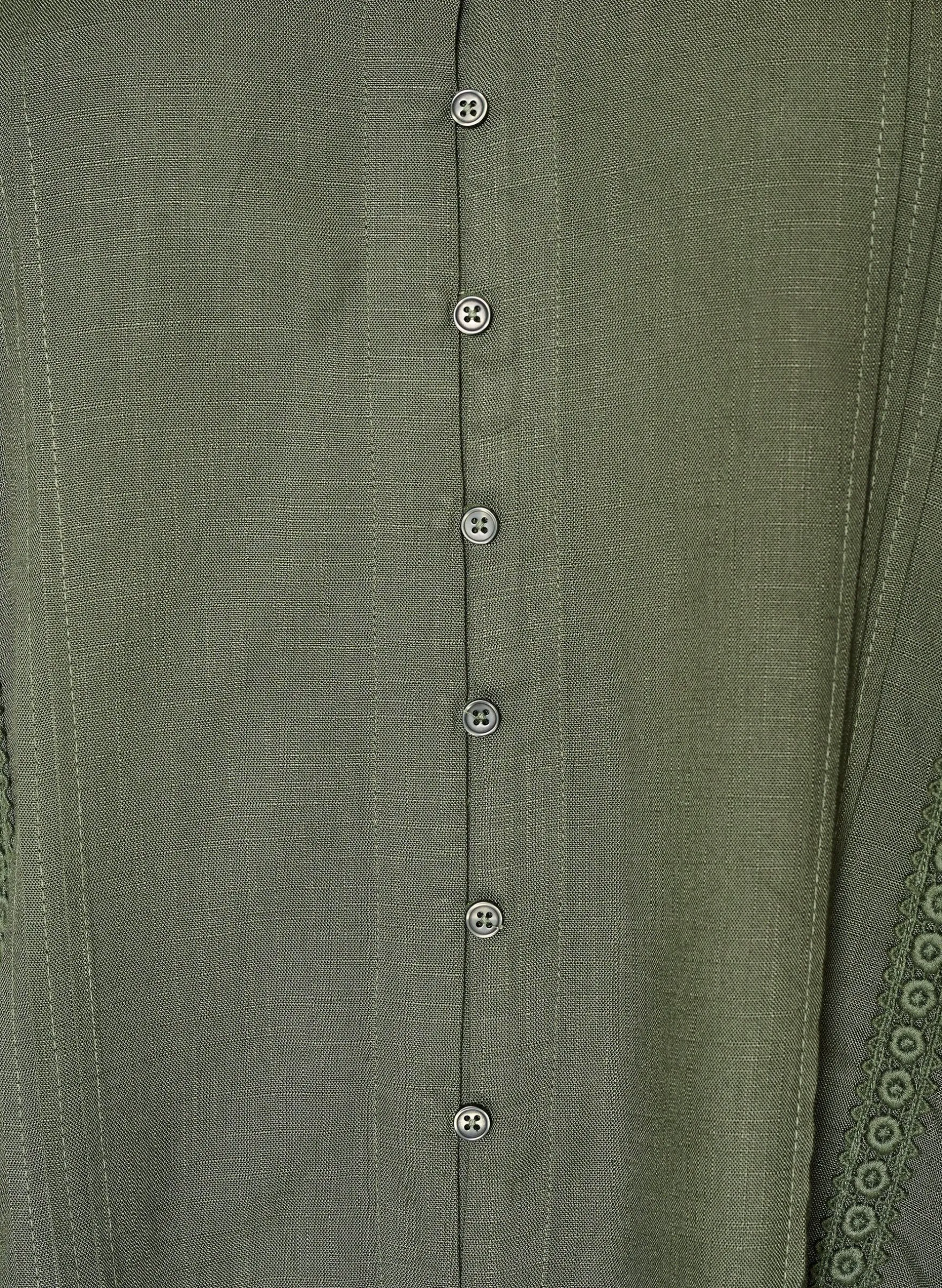 Viskosebluse mit Crochet-Besatz und Knöpfen