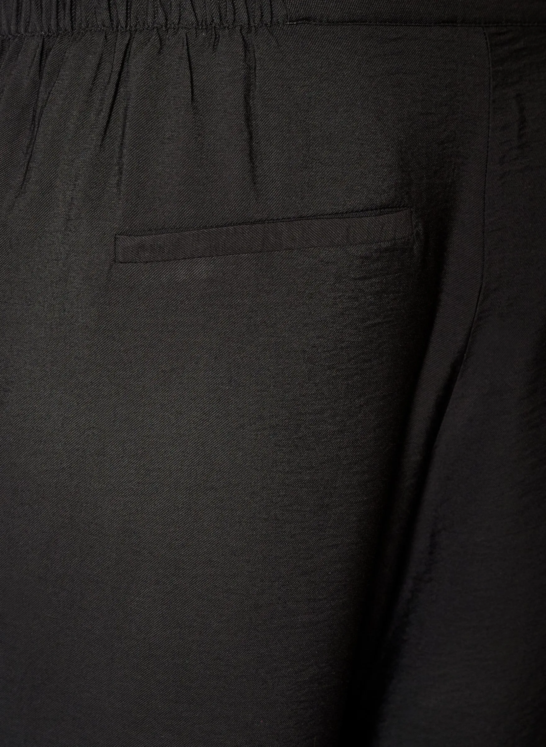 Viskosehose mit elastischem Bund und geraden Beinen