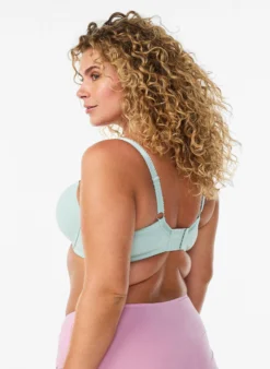 Vorgeformter BH aus Mikrofaser mit Dobby-Textur