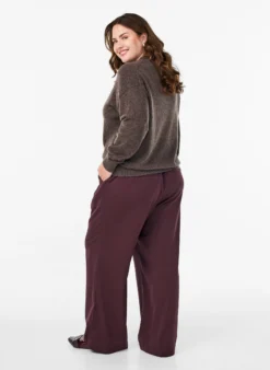 Weite Hose mit hoher Taille