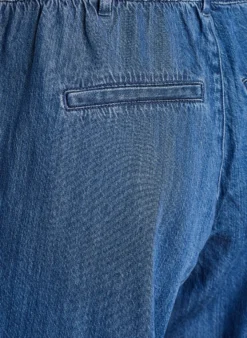 Weite Jeans mit elastischem Bund