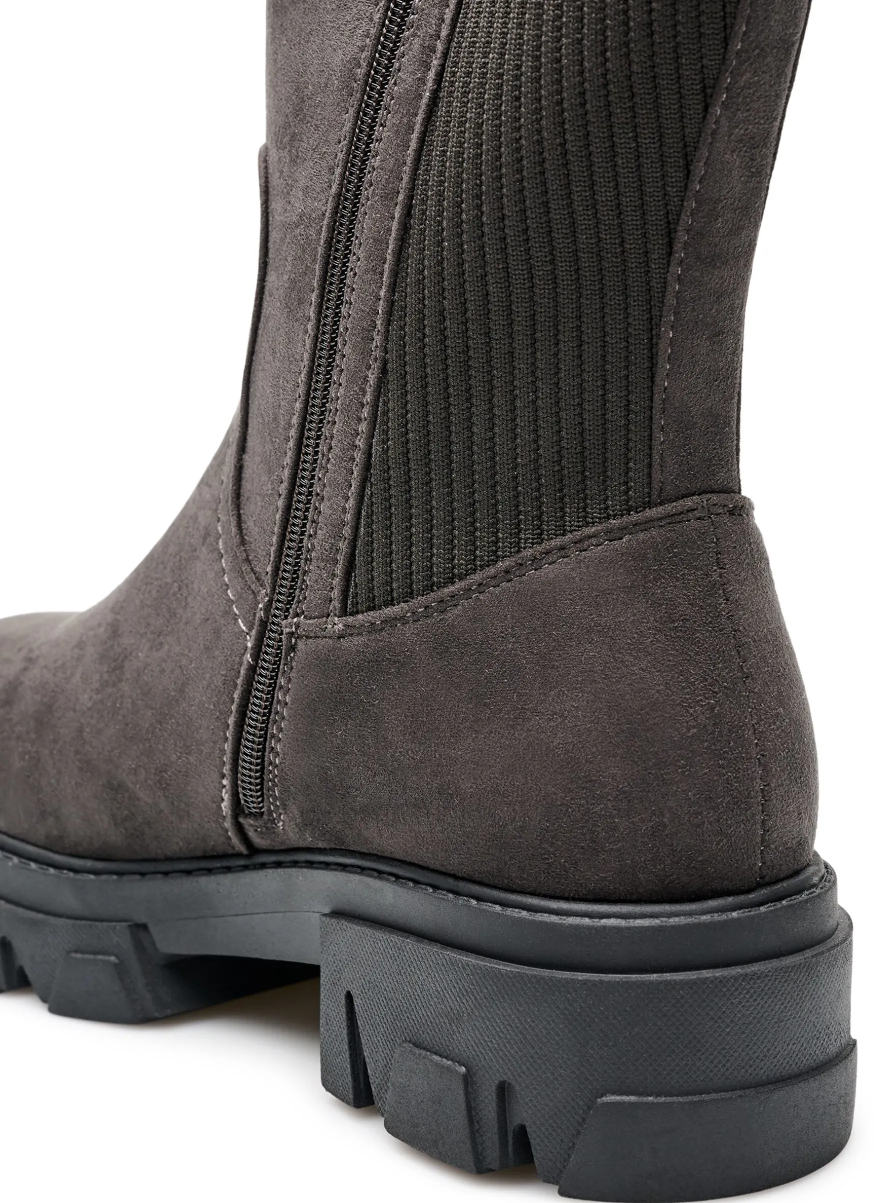 Weiter Passform - Chunky-Stiefel aus Kunstwildleder