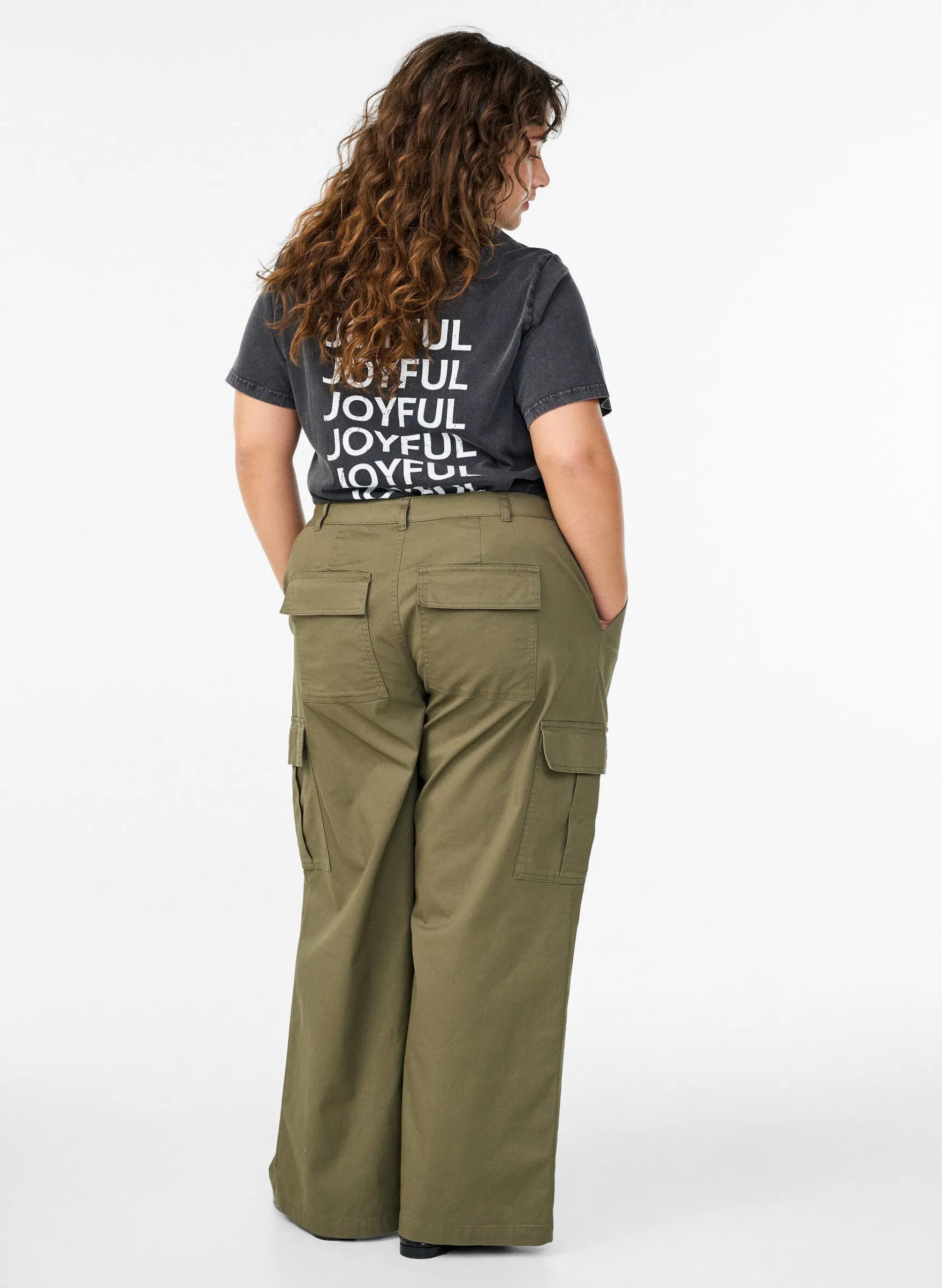 Wide-Leg Cargohose mit hoher Taille