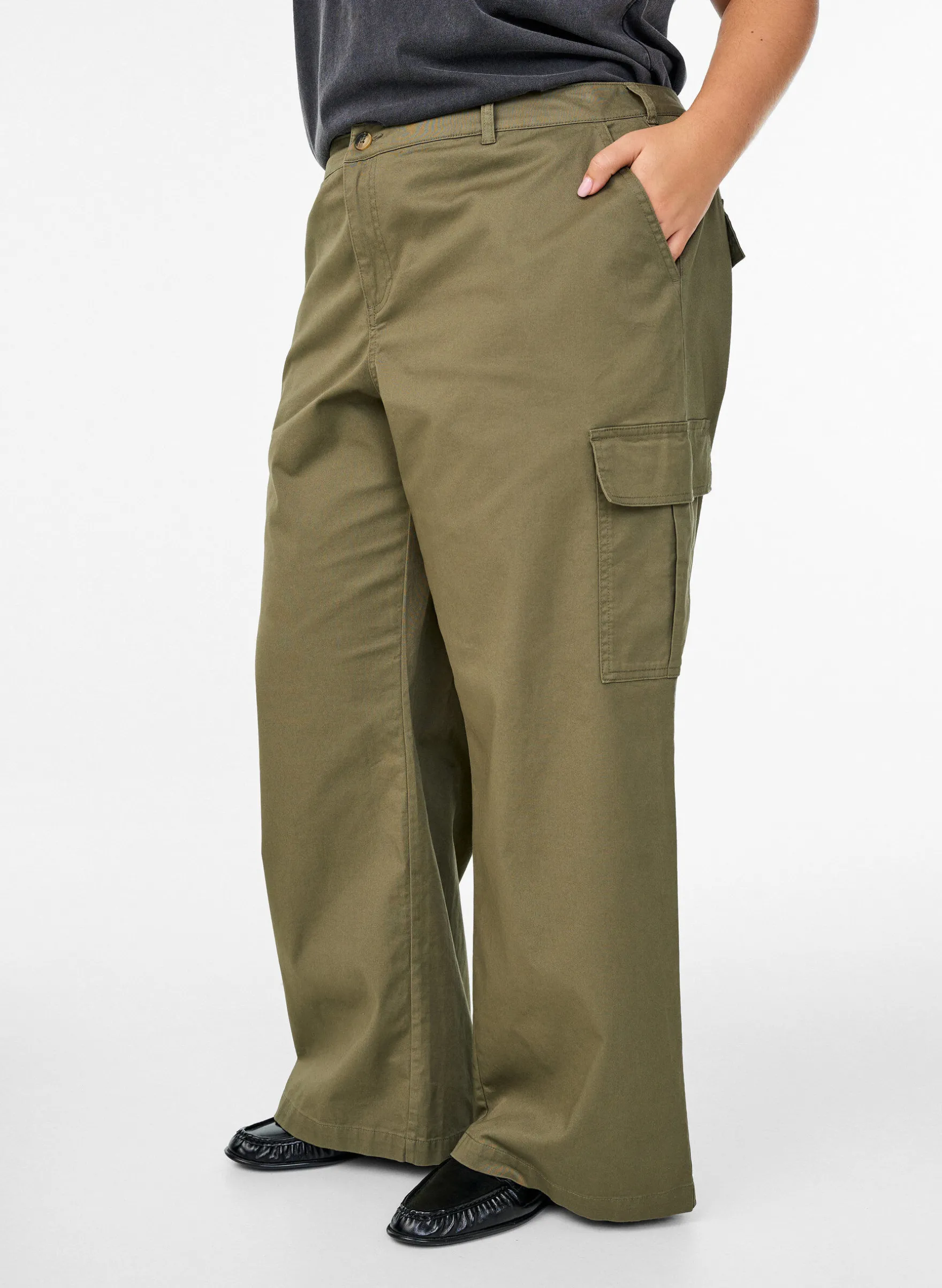 Wide-Leg Cargohose mit hoher Taille