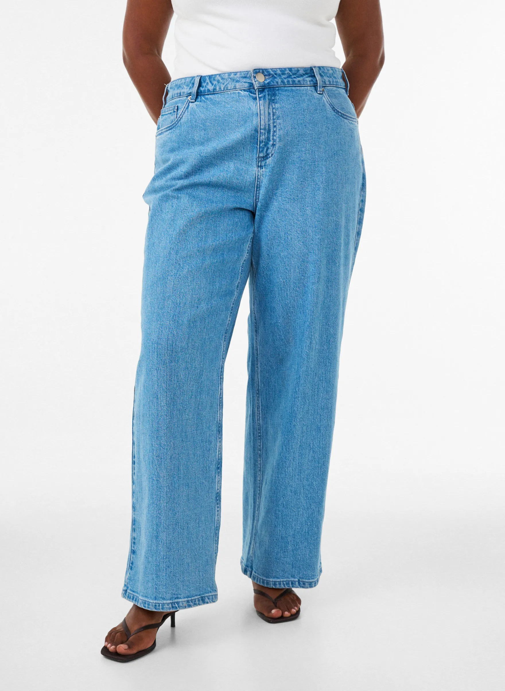 Wide-Leg-Jeans mit hoher Taille