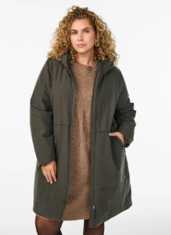Winterjacke mit verstellbarer Taille