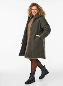 Winterjacke mit verstellbarer Taille