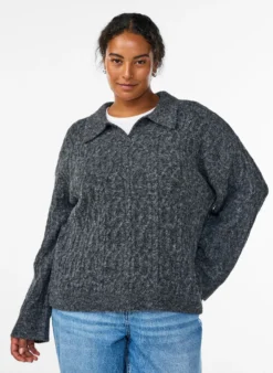 Zopfmuster-Pullover mit Polokragen